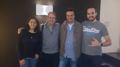 Albert Lorente y Alba Ramirez Donuts - Marc Zanni Joan Sanz Dragonball Bola de Drac Goku Vegetta Voces Catalan Doblaje