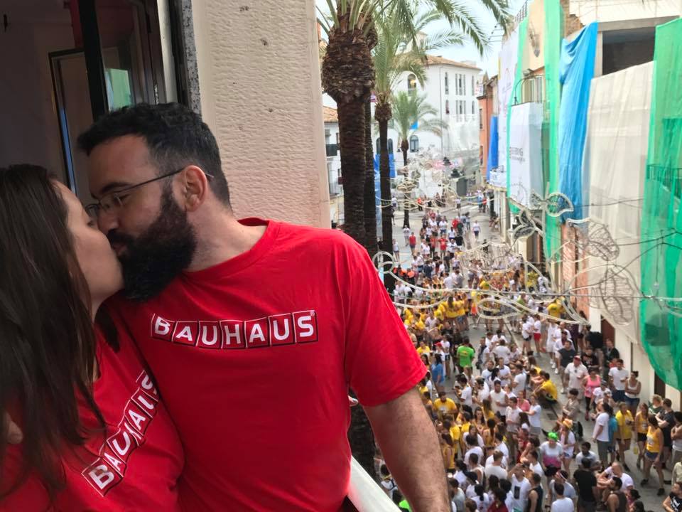BAUHAUS LA TOMATINA Campaña Marketing Digital Ganadores Beso_